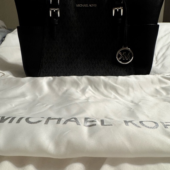 Michael Kors Handbag and Wallet - Picture 2 of 16